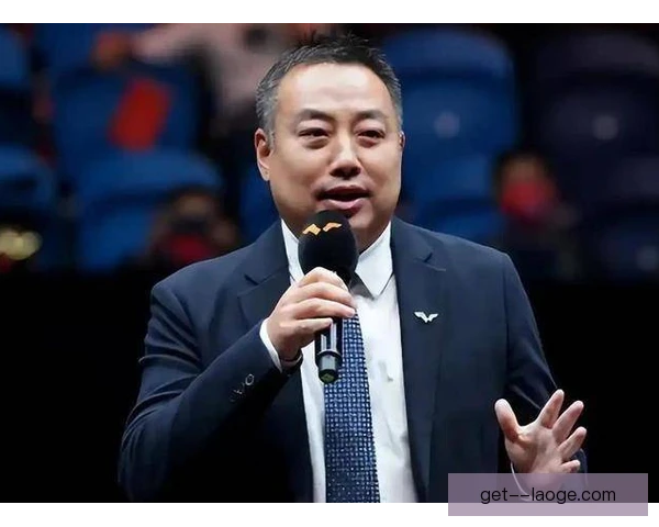 刘国梁逆境中展现领导能力，带队稳住阵脚完成翻盘